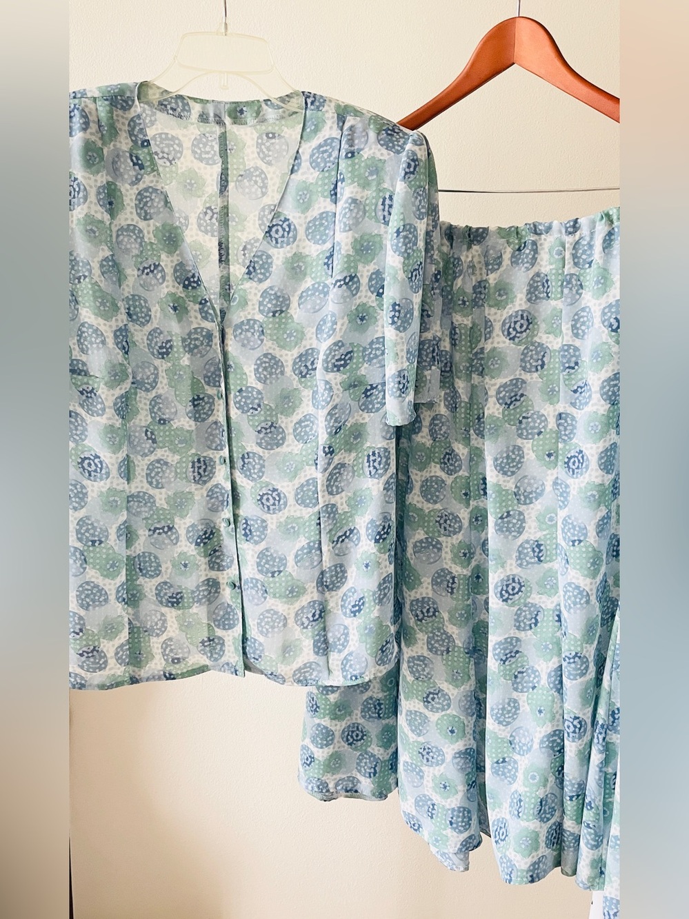 Women’s Two Piece Light Blue & Green Printed Top and Flowy Skirt Set XXL - Picture 6 of 6